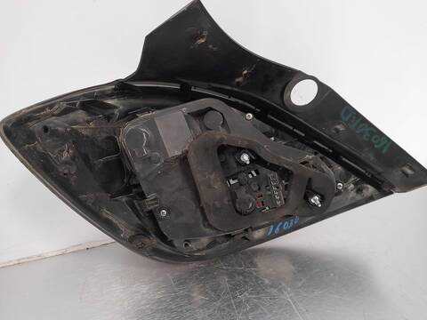 Foto 3ª: Piloto Trasero Derecho Opel Astra COSMO 116CV 85KW [Z16XER] (2008)