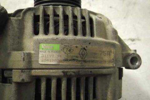 Foto 3ª: Alternador Renault Megane 1.6 16V AUTHENTIQUE 107CV 79KW I FASE 2 CLASSIC LA..) [K4M] (1999)