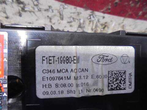 Foto 2ª: Mando Climatizador Ford Focus TREND 101CV 74KW [M2DC] (2018)