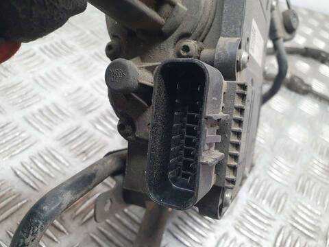 Foto 3ª: Freno de Mano Opel Zafira EXCELLENCE 131CV 96KW [A20DT] (2014)