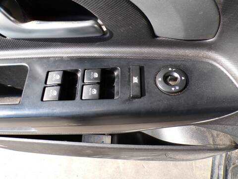 Botonera Elevalunas Kia Ceed G4FC ED)