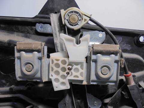 Foto 4ª: Elevalunas Eléctrico Delantero Derecho Ford Fiesta 1.4 TDCI CAT 68CV 50KW [F6JA] (2003)