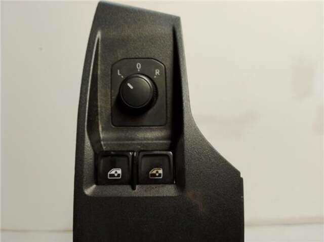 Foto 2ª: Botonera Elevalunas Seat Ibiza 1.0 STYLE GO 2 [1.0 LTR. - 59 KW] [DLA]