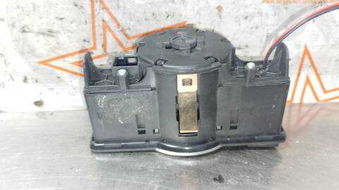 Foto 4ª: Mando Luces Mercedes Clase A 140 A 200 CDI 176.008) 136CV 100KW [651930] (2017)