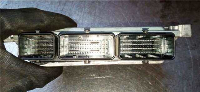 Foto 3ª: Centralita Motor ECU Renault Megane 1.2 EXPRESSION [1.2 LTR. - 85 KW 16V TCE] III BERLINA 5P (2008-_)