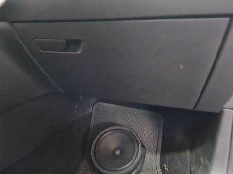 Guantera Seat Leon 1.6 TDI 115CV 85KW