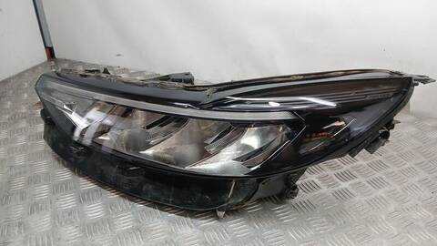 Foto 2ª: Faro Izquierdo Ford Kuga 2.5 DURATEC PLUG-IN-HYBRID 152CV 112KW [BGDC] (2024)