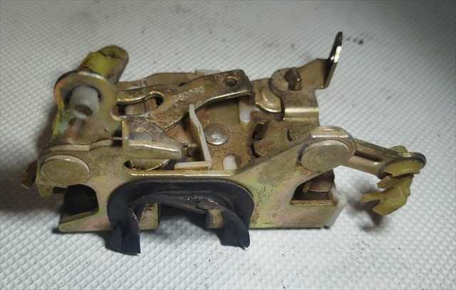 Foto 3ª: Cerradura Puerta Delantera Derecha Nissan Patrol 3.3 D SD33 (1987)