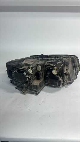 Foto 3ª: Faro Izquierdo Audi A4 1.9 TDI [D/AVF] (2004)