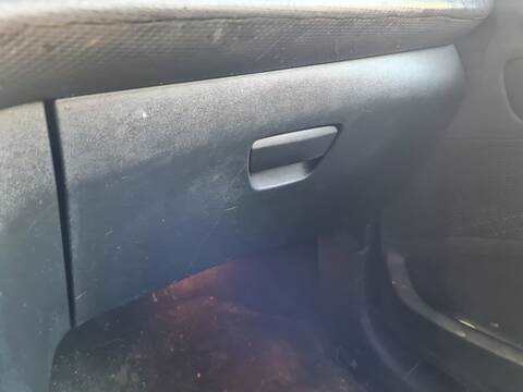 Guantera Peugeot 2008 ALLURE 114CV 84KW