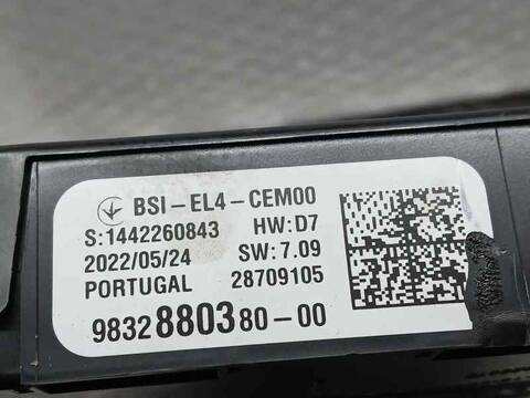 Foto 3ª: Caja Reles Fusibles Peugeot 2008 E-ACTIVE 136CV 100KW [ZK01] (2022)