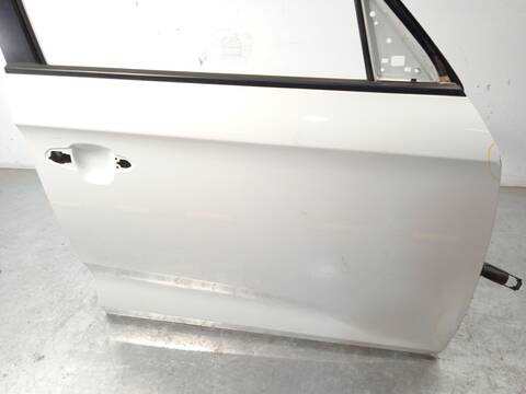 Foto 4ª: Puerta Delantera Derecha Kia Carens 1.7 CRDI 116CV 85KW [D4FD] (2018)