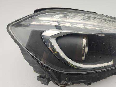 Foto 4ª: Faro Derecho Mercedes Clase A 140 A 200 CDI - D 176.008) 136CV 100KW [OM 651.930] (2014)