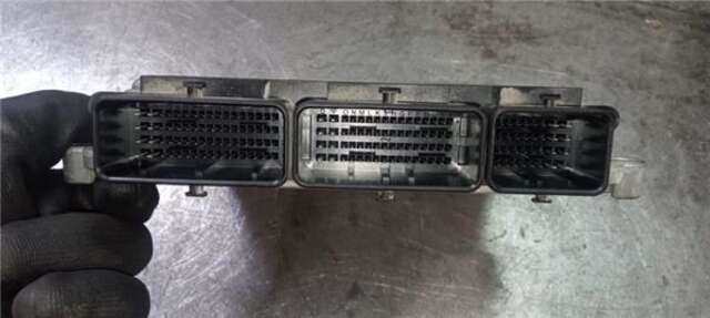 Foto 3ª: Centralita Motor ECU Renault Clio 1.5 LIMITED [1.5 LTR. - 55 KW DCI DIESEL FAP ENERGY]