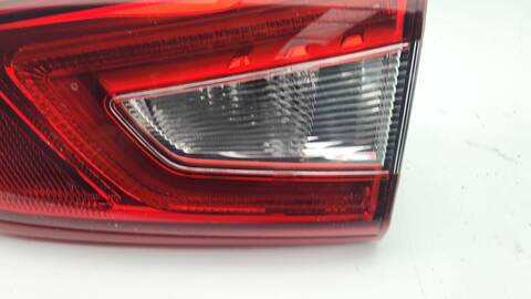 Foto 4ª: Piloto Portón Derecho Nissan Qashqai ACENTA 110CV 81KW (2016)