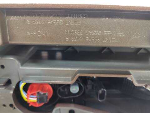 Foto 3ª: Piloto Trasero Izquierdo Renault Trafic 2.0 DCI D ENERGY 120CV [M9R710] (2014)