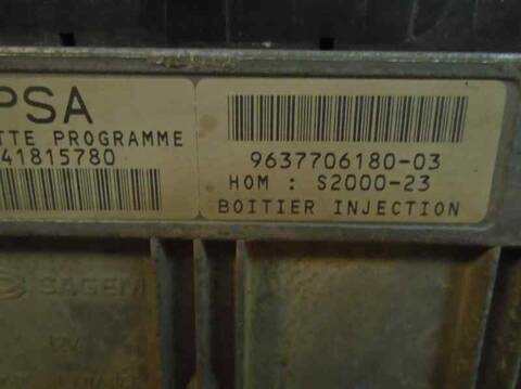 Foto 2ª: Centralita Motor ECU Peugeot 206 E-MUSIC BERLINA 75CV 55KW [KFW] (2004)