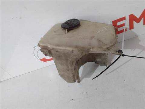 Deposito Limpiaparabrisas Toyota Dyna 2.5