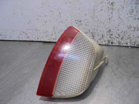 Foto 4ª: Piloto marcha atras Ford Focus AMBIENTE BERLINA 90CV 66KW [C9DA] (2000)