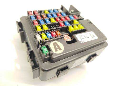 Foto 2ª: Caja Reles Fusibles Hyundai Tucson 1.6 GDI 132CV 97KW [G4FD] (2020)