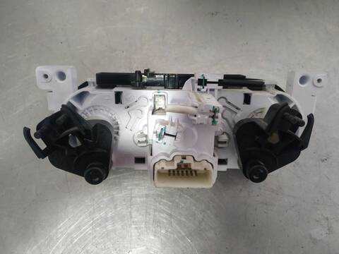 Foto 4ª: Mando Calefacción A. A. Dacia Sandero STEPWAY 90CV 66KW [K9K E6] (2017)