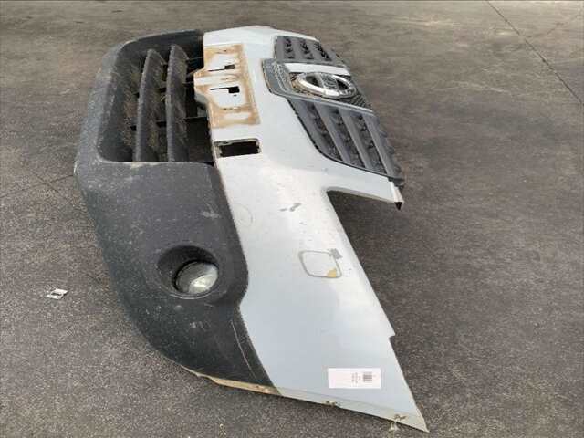 Foto 3ª: Paragolpes Delantero Nissan Qashqai 2.0 16V140CV/103KW [MR20DE] (2007)