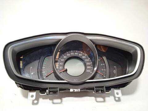 Foto 2ª: Cuadro de Instrumentos Volvo V40 MOMENTUM 150CV 110KW [D4204T9] (2016)