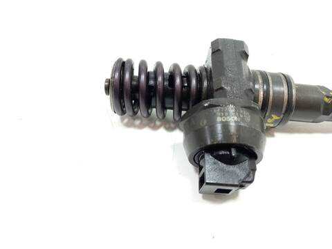 Foto 2ª: Inyectores Volkswagen Touran BXE (2006)