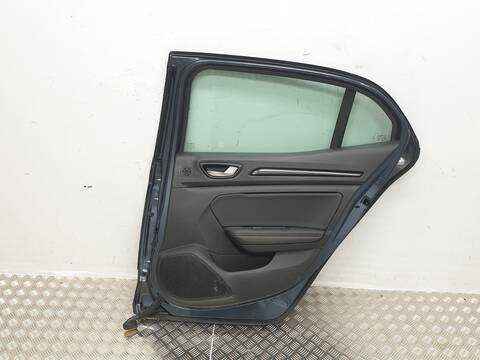 Foto 3ª: Puerta Trasera Derecha Renault Megane TECH ROAD 101CV [H5F408] (2015)