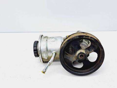 Bomba de Direccion Toyota Avensis 2.2 D-4D CAT BERLINA 150CV 110KW