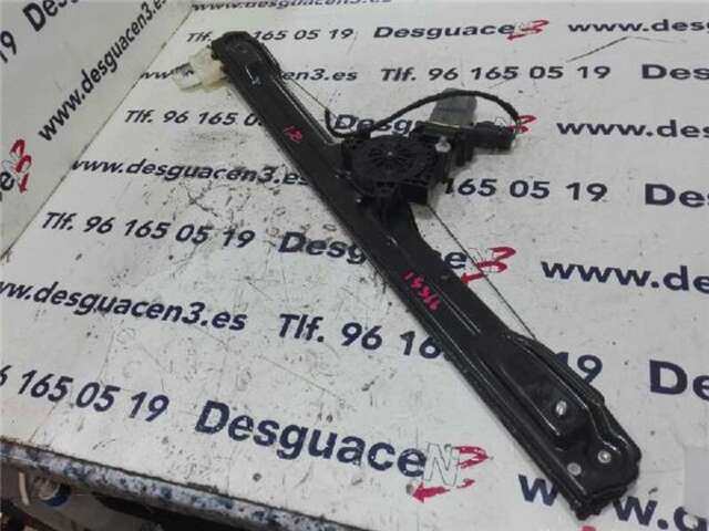 Elevalunas Eléctrico Delantero Izquierdo Iveco Daily 2.3 FG H3 BATALLA 3300 35 S... [2.3 LTR. - 107 KW DIESEL]