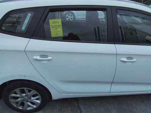 Foto 4ª: Puerta Trasera Derecha Kia Carens BASIC 116CV 85KW [D4FD] (2018)