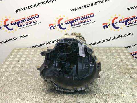 Foto 2ª: Caja Cambios Audi 80 AVANT BERLINA (1993)