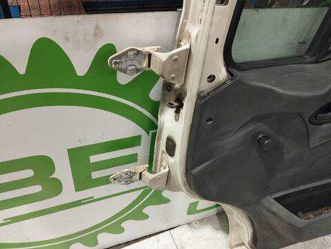 Foto 3ª: Puerta Delantera Derecha Iveco Daily 2.8 DIESEL CAT 106CV [D/ 8140] (1999)