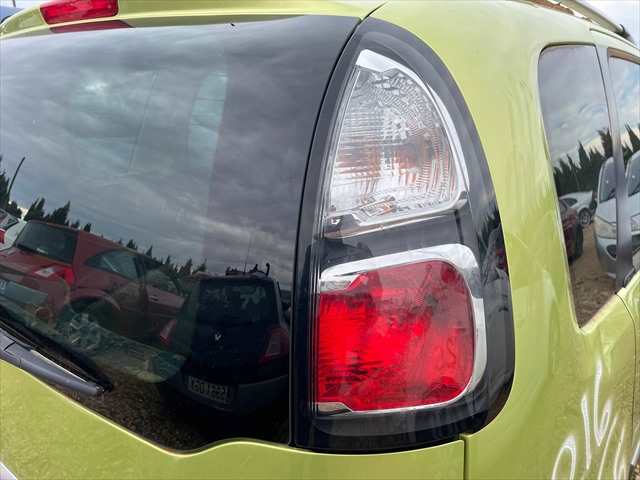 Foto 3ª: Piloto Trasero Derecho Citroen C3 1.6 HDI 90cv [9H06] (2012)