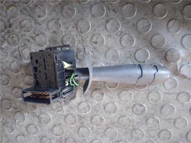 Foto 2ª: Mando Multifuncion Renault Laguna 1.9 AUTHENTIQUE [1.9 LTR. - 88 KW DCI DIESEL] [F9Q C6]