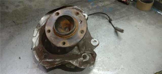 Foto 2ª: Mangueta Delantera Izquierda Bmw Serie 1 114 2.0 118D [2.0 LTR. - 90 KW 16V DIESEL CAT] [M47N 204 D4]