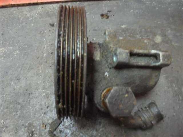 Foto 2ª: Bomba Servodireccion Audi A4 2.0 20V CAT (131CV) [ALT]