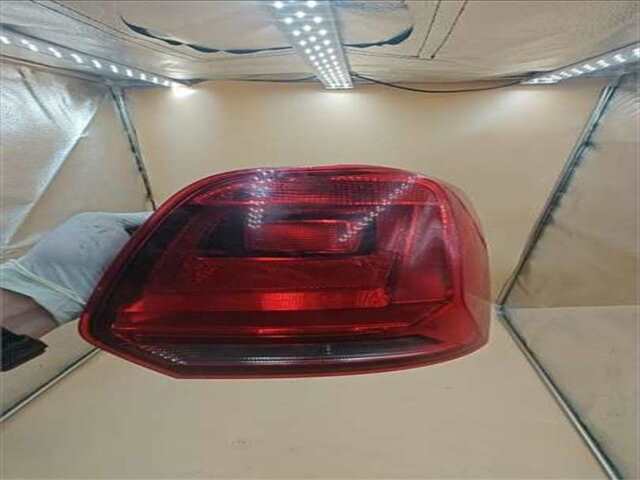 Piloto Trasero Derecho Volkswagen Polo 1.4 ADVANCE BMT [1.4 LTR. - 66 KW TDI]