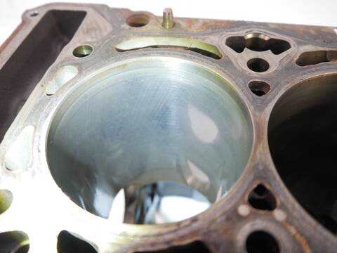 Foto 3ª: Bloque Motor Audi A4 180 - 220 CV [CAEA CEAB CAED CAE]