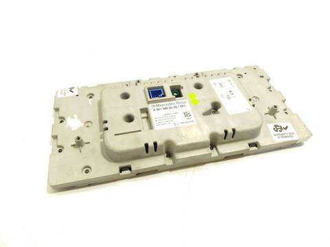 Foto 4ª: Pantalla Multifuncion Mercedes Sprinter 419 CDI RWD 907.643 907.645 907.647) 190CV 140KW FURGONETA [654920] (2024)