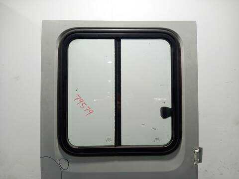Foto 3ª: Puerta Trasera Derecha Iveco Daily 33S14 35S14 35C14 136CV 100KW FURGONETA [F1AGL411J] (2017)