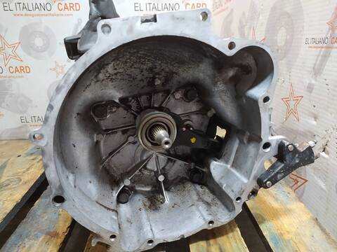 Foto 2ª: Caja Cambios Mitsubishi Montero 2.5 TD GLS PLUS 115CV 85KW [4D56] (2001)