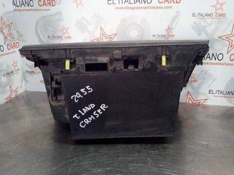 Foto 3ª: Guantera Toyota Land Cruiser 3.0 D-4D GX 163CV 120KW [1KDFTV] (2004)