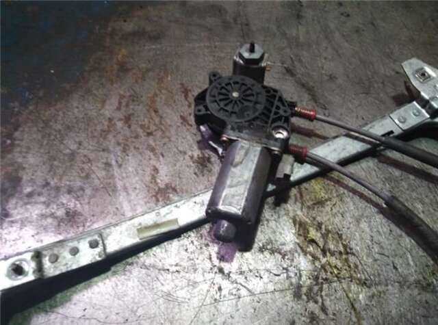 Foto 2ª: Elevalunas Eléctrico Delantero Derecho Citroen Xsara 2.0 HDI 90 [RHY (DW10TD)]