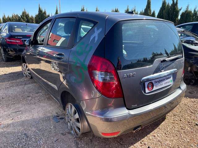 Foto 2ª: Paragolpes Trasero Mercedes Clase A 160 2.0 CDI 82cv [640942] (2011)