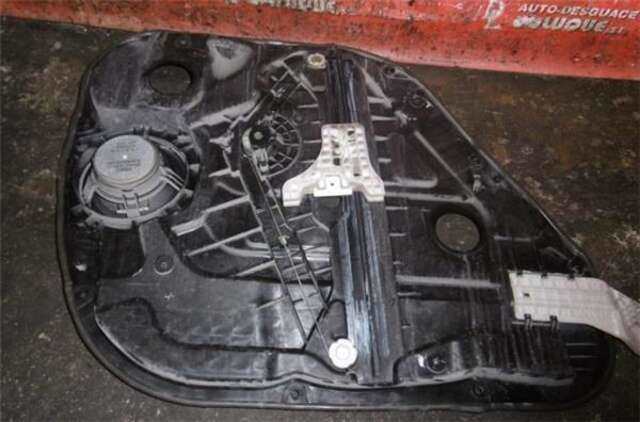 Foto 2ª: Elevalunas Eléctrico Trasero Derecho Kia Carens 1.7 BASIC [1.7 LTR. - 85 KW CRDI CAT] [D4FD]