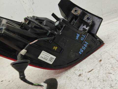 Foto 4ª: Piloto Trasero Derecho Kia Xceed DRIVE 136CV 100KW [D4FE] (2020)