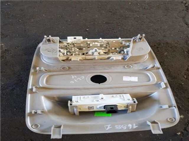 Foto 2ª: Luz Interior Renault Clio 1.5 BUSINESS [1.5 LTR. - 66 KW DCI DIESEL FAP] [K9K B6]