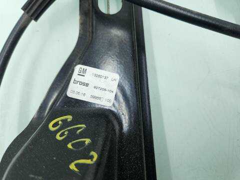 Foto 3ª: Elevalunas Eléctrico Delantero Izquierdo Opel Zafira EXPRESSION START/STOP 120CV 88KW [B16DTH] (2016)
